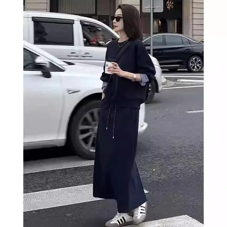 早秋穿搭一整套卫衣套装裙女2024新款爆款春秋款宽松慵懒风两件套