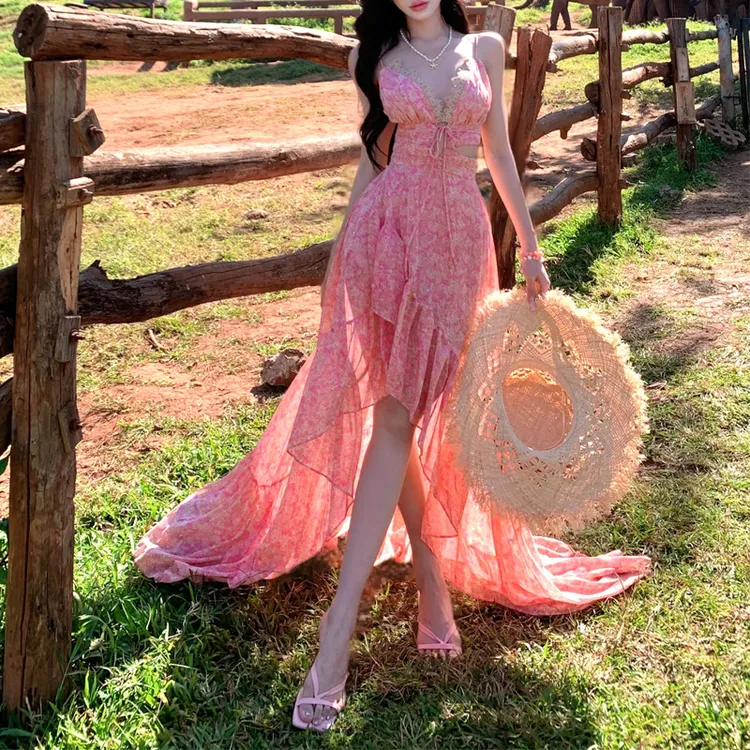 粉色吊带连衣裙女2025春季新款雪纺拼接长裙度假裙子领无袖女装