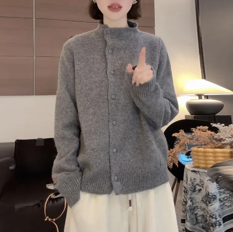 【鱼骨包扣】半高领厚款单排扣小个子慵懒针织开衫女毛衣秋冬新款