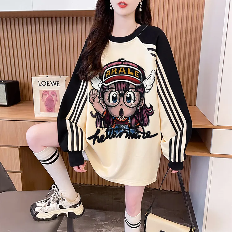 加绒加厚拼接撞色圆领卫衣女秋冬爆款韩版中长款减龄洋气卡通上衣