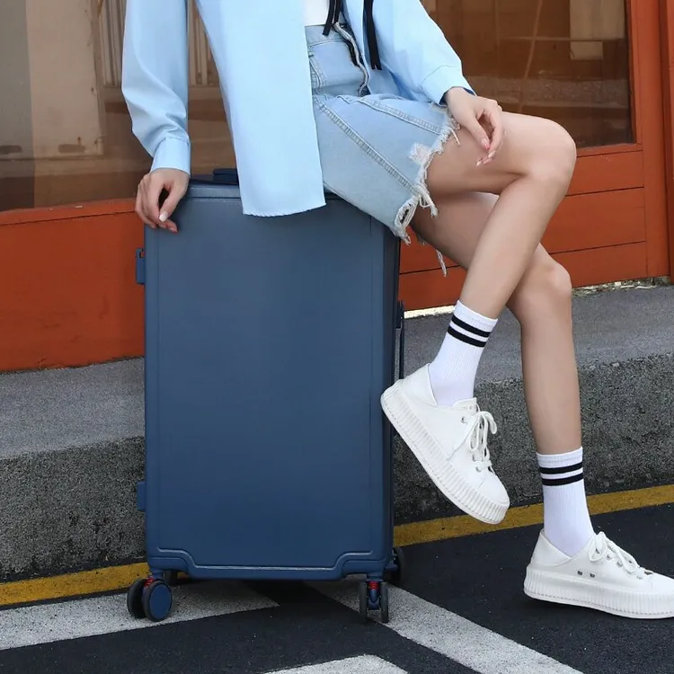 宽拉杆行李箱20寸女多功能旅行万向轮登机箱2025新款26寸男大容量