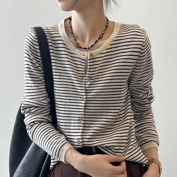 复古慵懒风条纹长袖针织开衫毛衣秋冬新款宽松显瘦外搭圆领上衣女