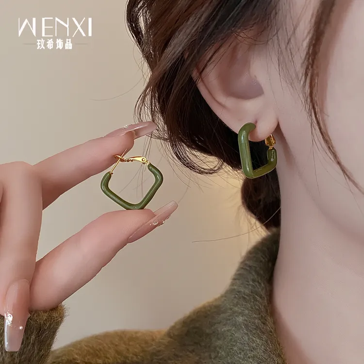 铜合金珐琅耳饰 滴釉绿色菱形耳环女轻奢高级感耳钉小众秋冬耳饰