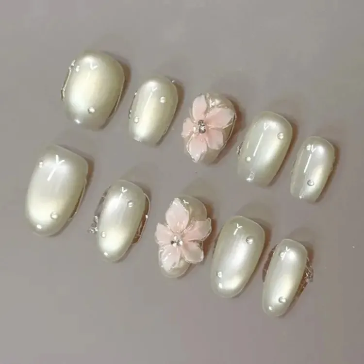 米莱【忧郁兰花】清新风猫眼穿戴甲可脱卸