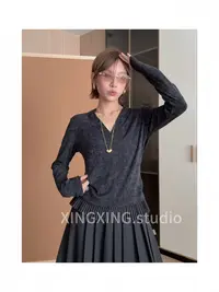 X.x.法式气质复古V领长袖T恤女高级感显瘦打底上衣潮317