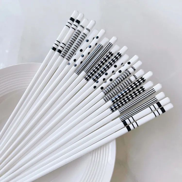 赫本风混搭陶瓷筷子家用防霉防滑抗菌耐高温家庭分餐高档餐具波点