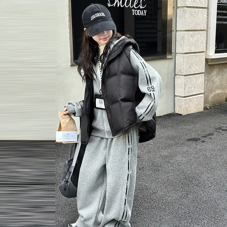 女童秋冬套装2025新款时髦大童巨好看马甲加绒卫衣三件套儿童秋装
