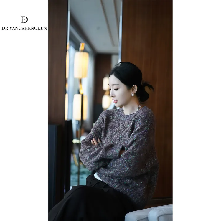 杨圣坤2025新品100%山羊绒花纱粗针宽松麻花长袖针织衫S82592505