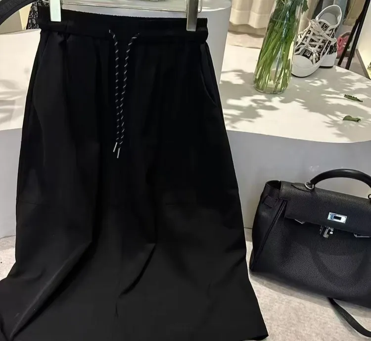 2025新款时尚显瘦A字半身裙女夏季新款宽松休闲百搭蓬蓬花苞裙子