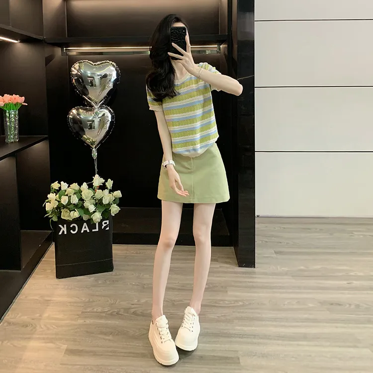 条纹冰丝针织短袖t恤显瘦体恤女装上衣牛仔短裙a字防走光半身裙子