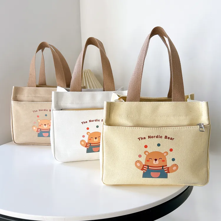 2025新款卡通可爱小方包帆布包妈咪包女生必备手提包通勤风小包包