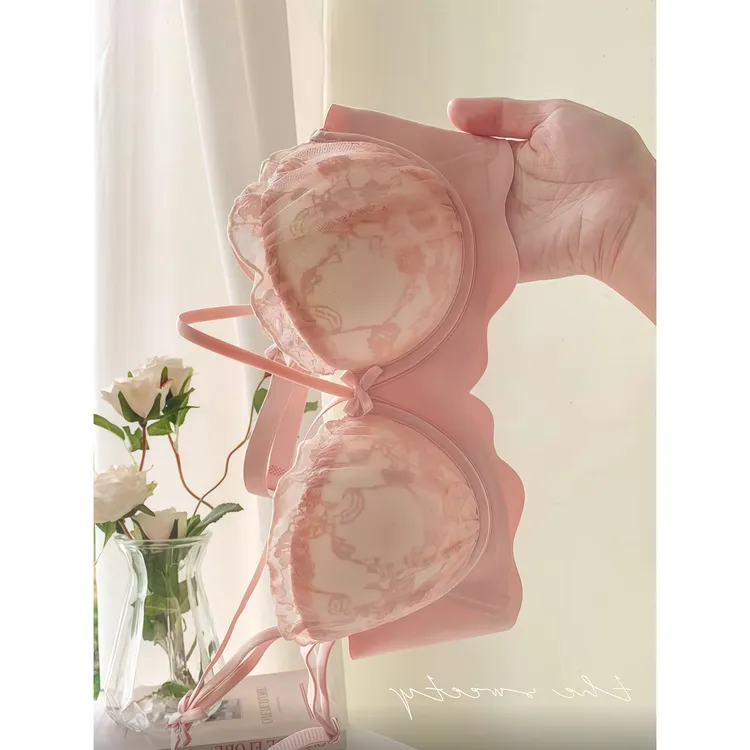 性感内衣女小胸显大聚拢2025爆款蕾丝文胸收副乳防下垂无钢圈胸罩