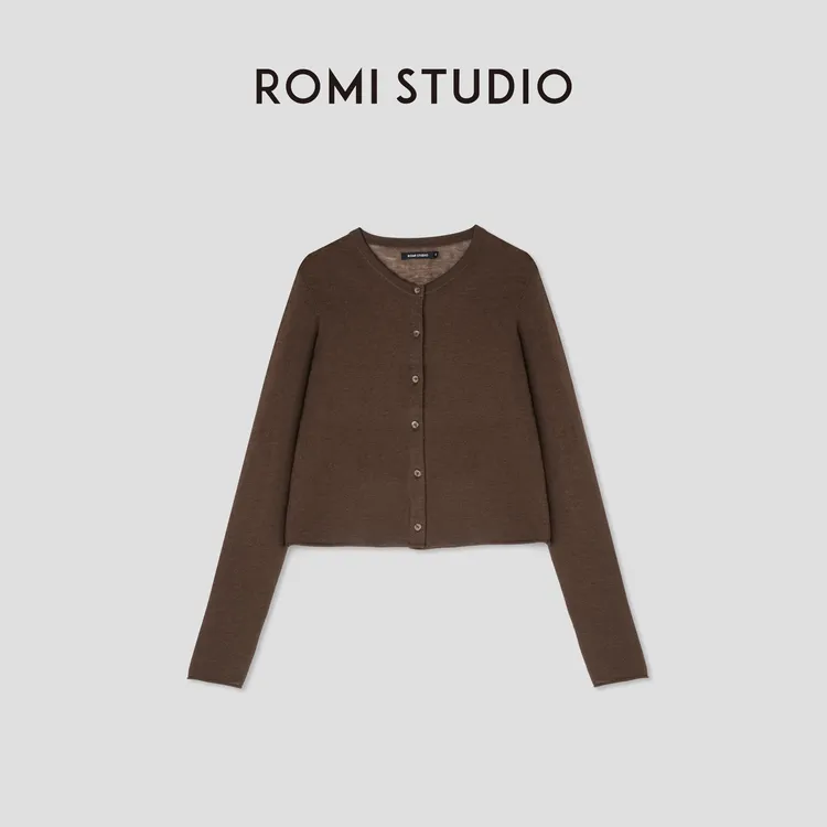 ROMI STUDIO“松弛高知”绵羊毛细腻轻薄长袖圆领针织开衫 24SSF158