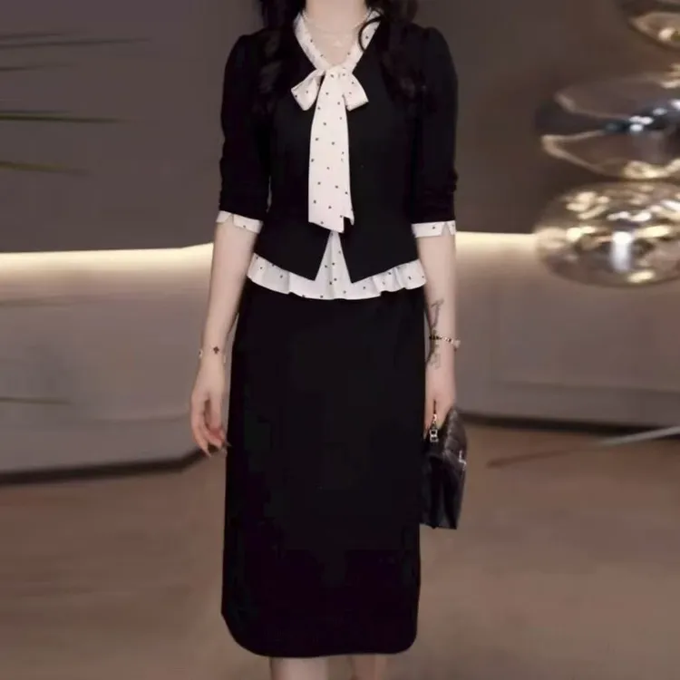 5603#温柔风拼接连衣裙女2025年春秋季修身显瘦减龄中长款裙子