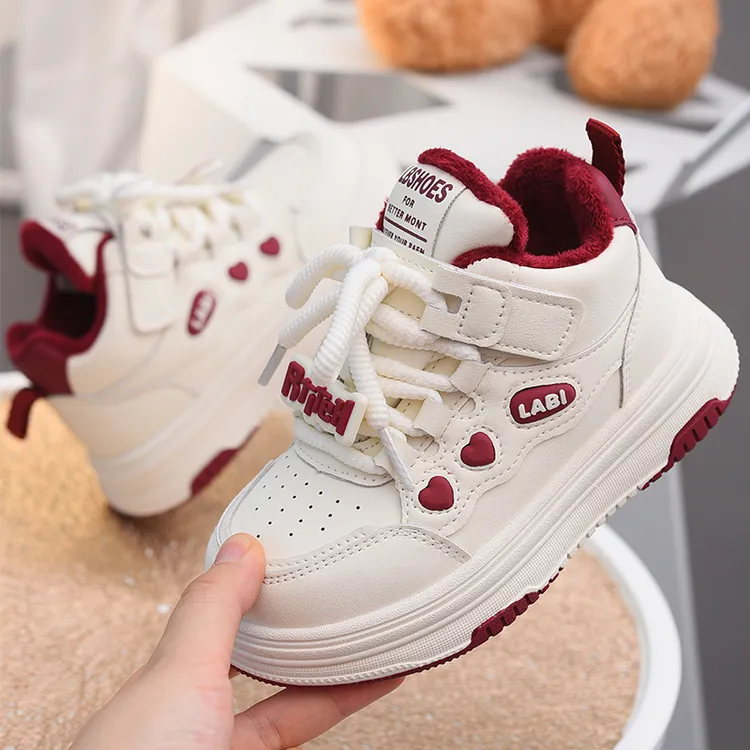 蜡比小星儿童加绒板鞋秋冬二棉保暖鞋子女孩2025冬季棉鞋新款童鞋