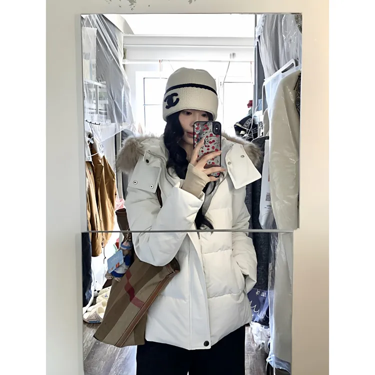 高级感白色羽绒服女短款2025冬新款加厚大毛领90白鸭绒面包服外套