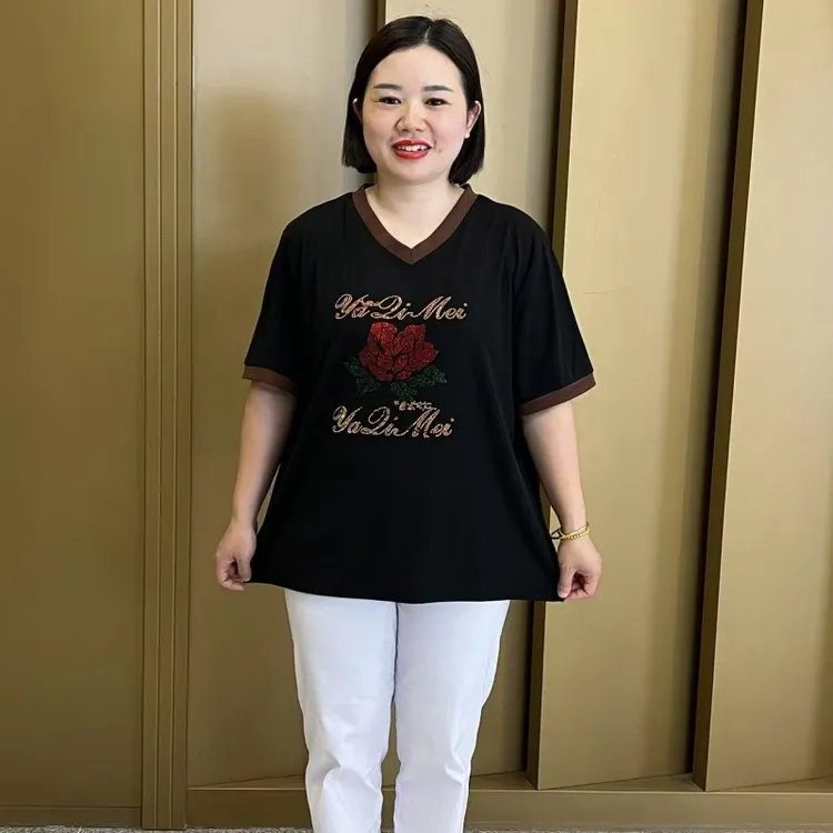 100-260斤加大码夏季新款V领烫钻宽松显瘦时尚百搭短袖上衣