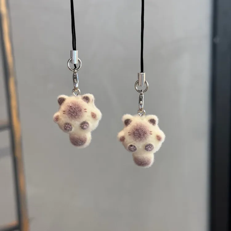  可爱植绒暹罗猫挂件卡通百搭ins风钥匙扣少女包包情侣闺蜜挂饰