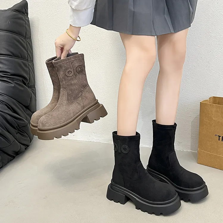 N大码女鞋宽胖脚弹力厚底瘦瘦靴女秋冬时尚小个子增高短靴