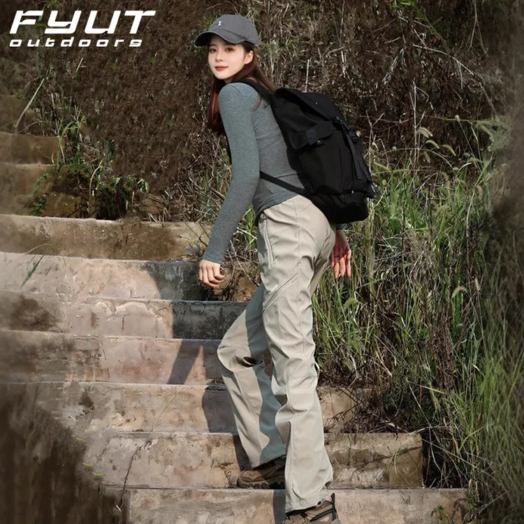 FYUT户外冲锋裤防风耐磨运动裤2025新款男女防水宽松徒步登山裤