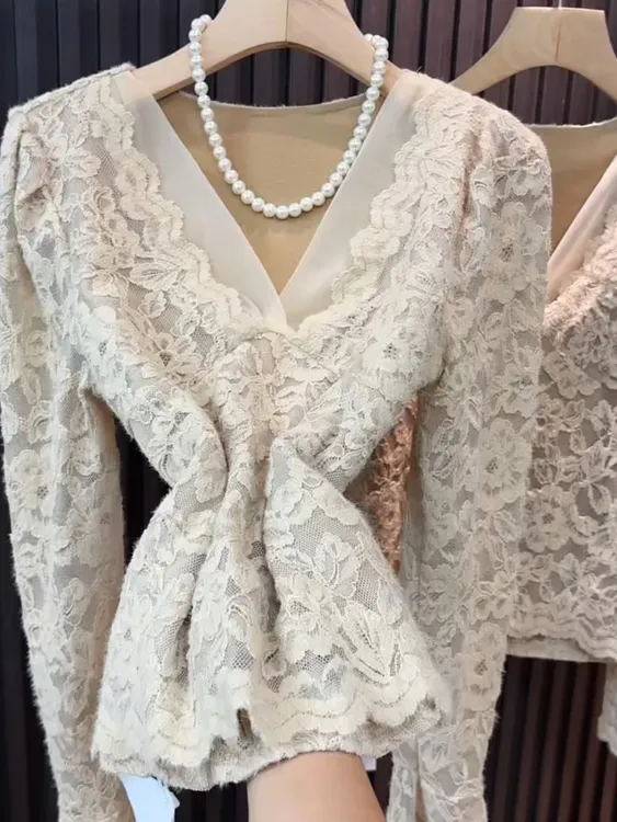 2025新款爆款上衣秋冬款外穿内搭打底衫气质加绒V领蕾丝衫长袖女