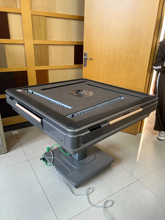 现代简约岩板麻将机