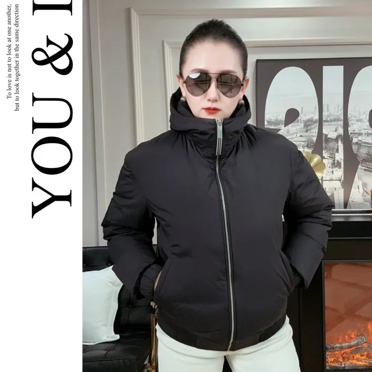 【子歌男装】男士高端＂拼皮＂时尚连帽＂0重力＂感鹅绒服A988923