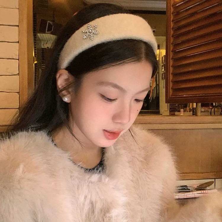 氛围感水钻雪花发箍百搭高颅顶毛绒头箍发饰女高级感日常外戴头饰