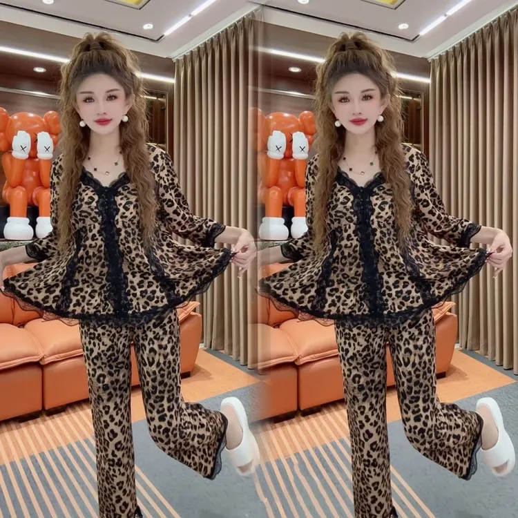 2025秋冬新款洋气睡衣奢华胸垫款显瘦豹纹磨毛两件套家居服可外女