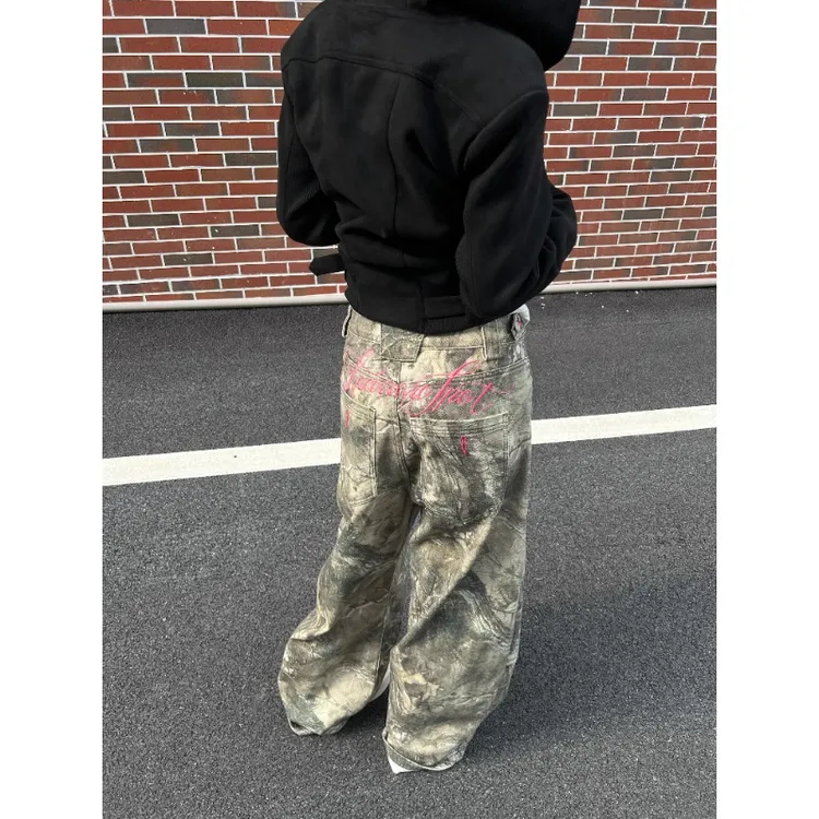 美式复古水洗字母刺绣树枝迷彩牛仔裤男女宽松百搭阔腿潮流长裤