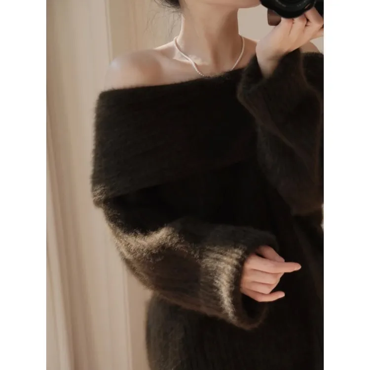 通勤复古一字领毛衣女2025冬季新款软糯宽松慵懒松弛感针织衫上衣