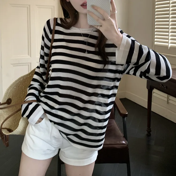 黑白条纹冰丝面膜针织防晒罩衫女夏季新款宽松慵懒风薄款T恤上衣