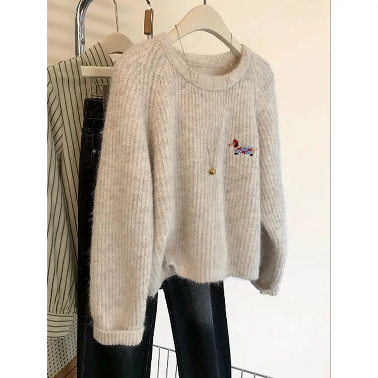 杏色小狗刺绣套头毛衣女秋冬2024新款内搭气质针织打底衫冬季加厚