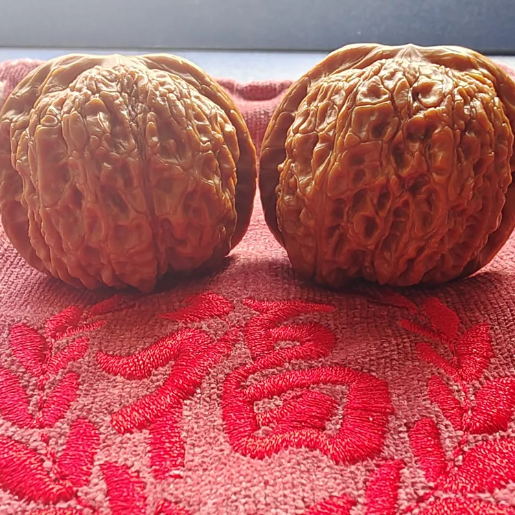 文玩核桃精品血麒麟大尺寸，44尺寸精品收藏手把件