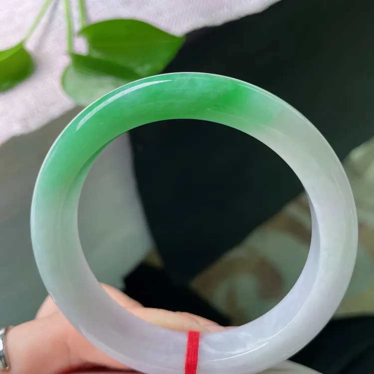 缅甸天然翡翠A货57.5-12.2-8.1玉石冰种飘绿正圈手镯礼物25141