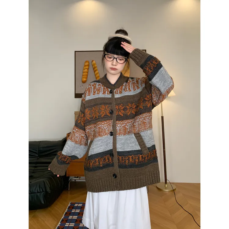 慵懒复古羊毛古着毛衣外套女秋冬新款宽松显瘦百搭提花针织开衫潮