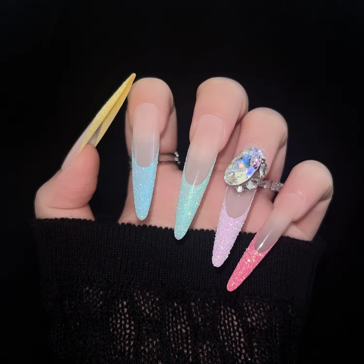 M5气质甜美千金粉法式爆闪堆钻高级纯手工穿戴甲成品