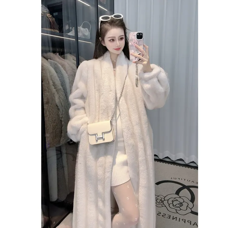 人造皮草 韩系温柔感白月光穿搭加厚长款仿貂毛环保毛毛外套时尚