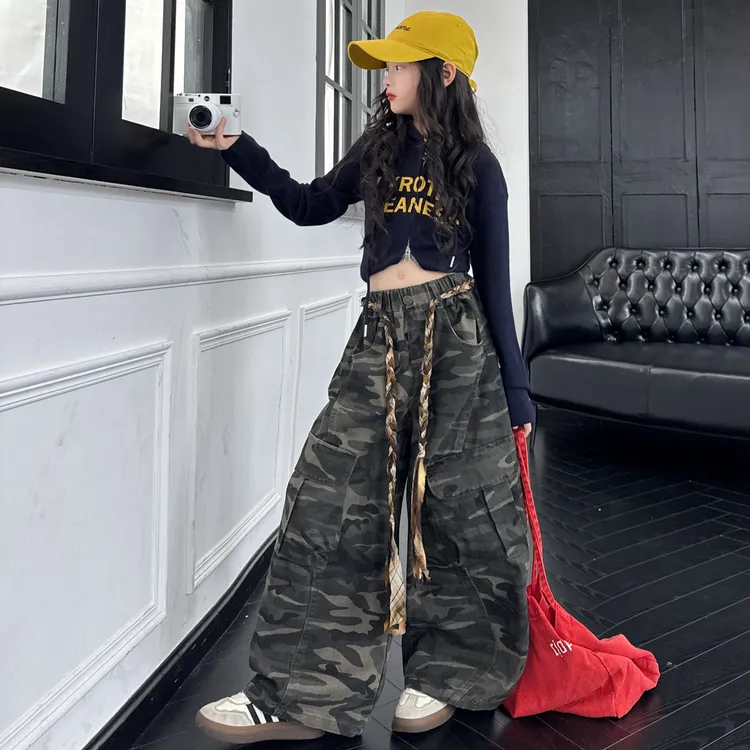 女童爵士舞服装个性迷彩工装裤儿童街舞服少儿舞蹈练功走秀演出服