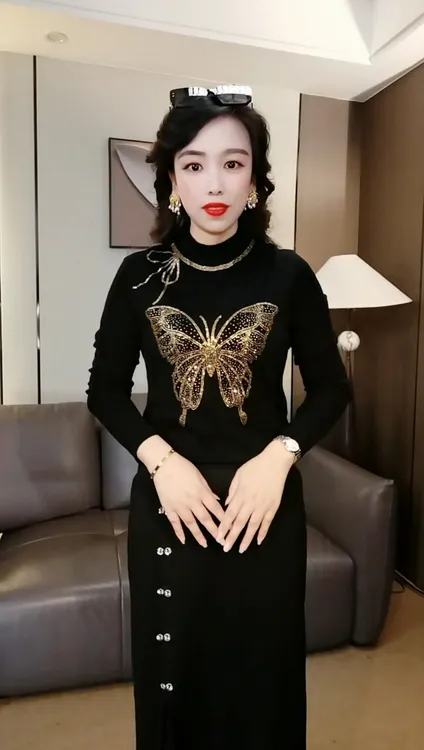 秋冬半高领遮肚加绒一体绒洋气显瘦气质小衫