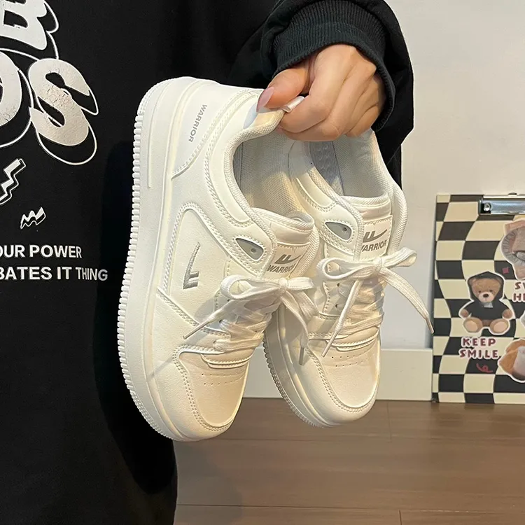 回力男鞋休闲板鞋百搭复古时尚轻便学生厚底小众厚底女鞋