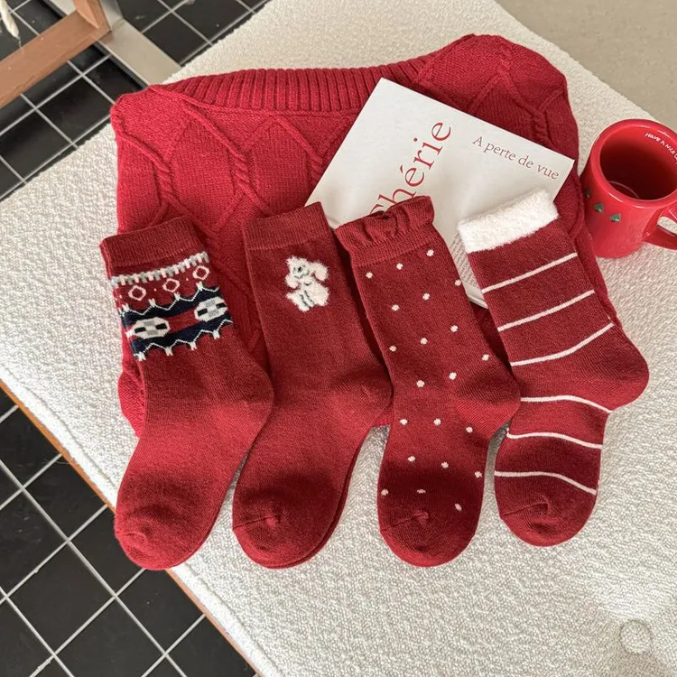 新年红袜子礼盒 本命年复古红加厚保暖卡通日系学院风羊毛中筒袜