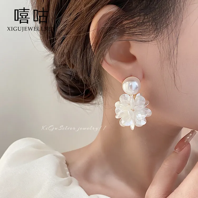 足银玻璃耳饰嘻咕TH0042 S999银针超仙法式白绣球花朵耳钉甜美森