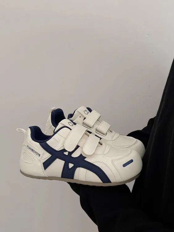  厚底小白鞋子女2025新款爆款秋季女鞋休闲板鞋百搭休闲鞋