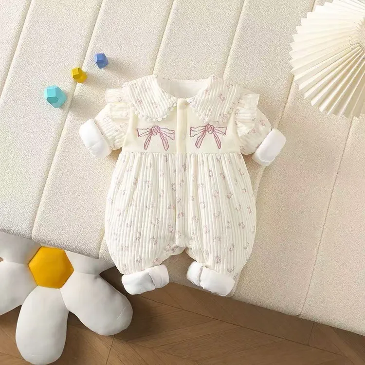 秋冬装新生宝宝婴儿衣服保暖外穿连体衣幼儿初冬满月外出连体爬服