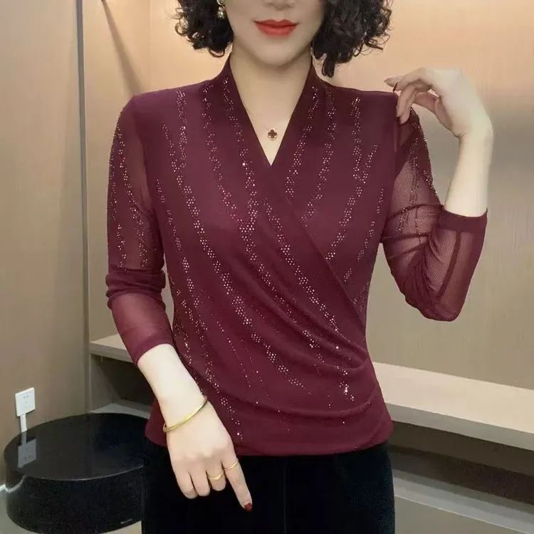 弹力网纱打底衫时尚长袖t恤女2025春季款显瘦交叉V领上衣