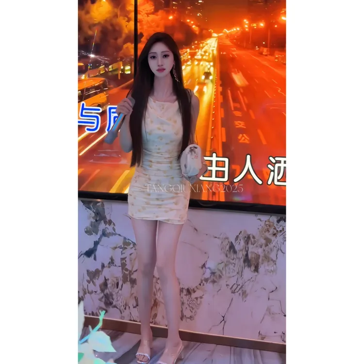 【耀眼今夏】夏季新款碎花名媛风显瘦包臀连衣裙