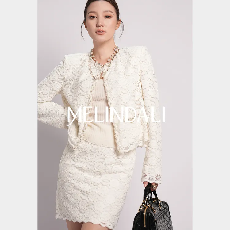 Melinda Li【奶油雪尼尔】韩国进口玫瑰蕾丝高阶千金小香风外套短裙