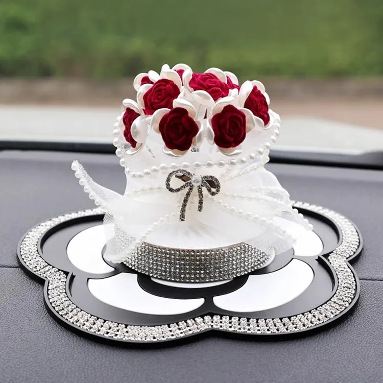 车载中控台摆件2025新款女士车内装饰品高级感汽车网红玫瑰花摆件