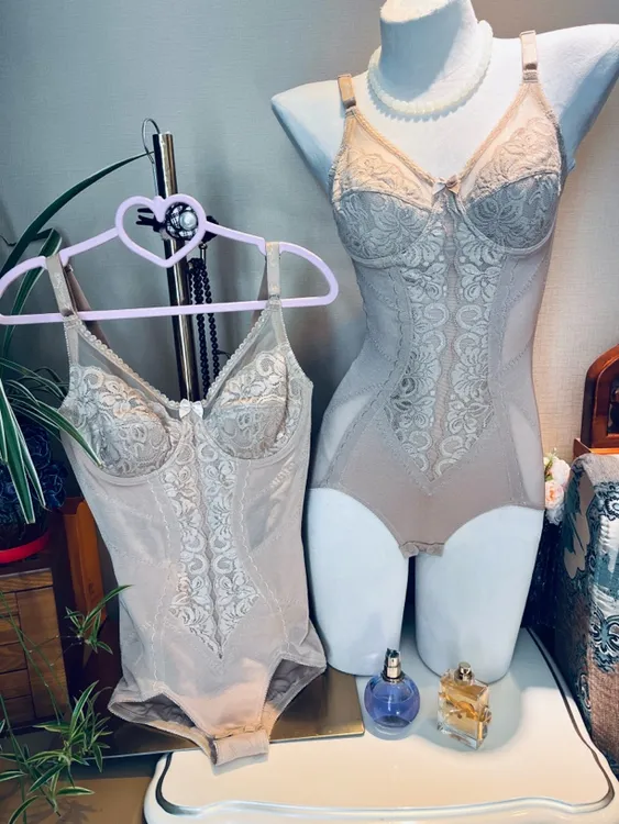 春夏紧版压力薄款收腹塑身美体束腰束腰女免穿文胸连体衣薄杯吊带